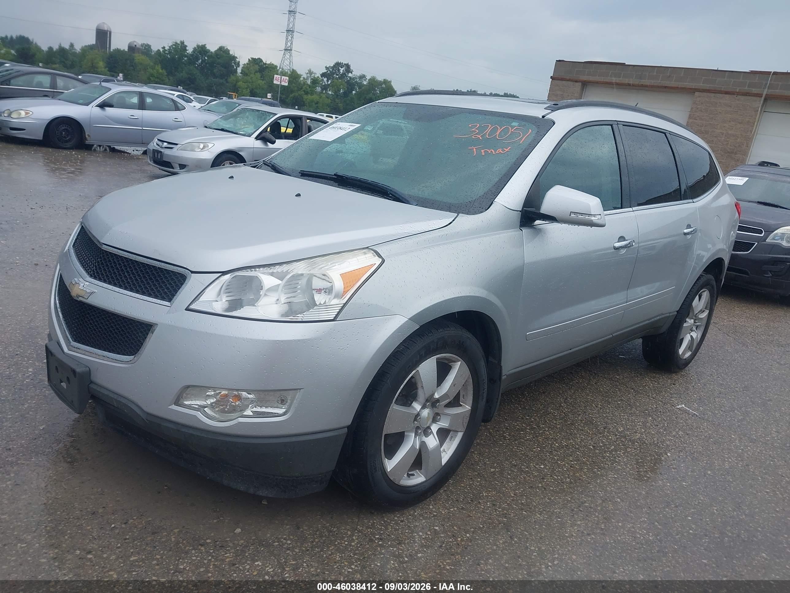 2012 CHEVROLET TRAVERSE 1LT — I2
