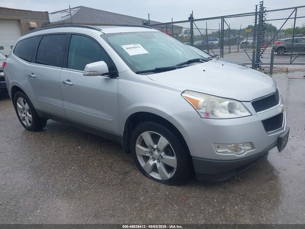 2012 CHEVROLET TRAVERSE 1LT — I1