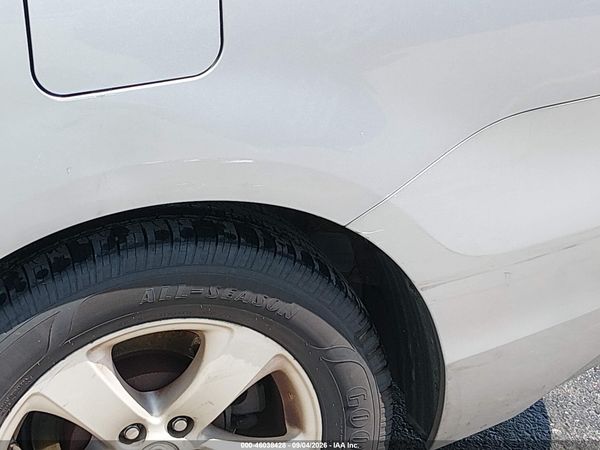 2012 TOYOTA SIENNA LE V6 8 PASSENGER — I6
