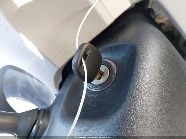 2012 TOYOTA SIENNA LE V6 8 PASSENGER — I11