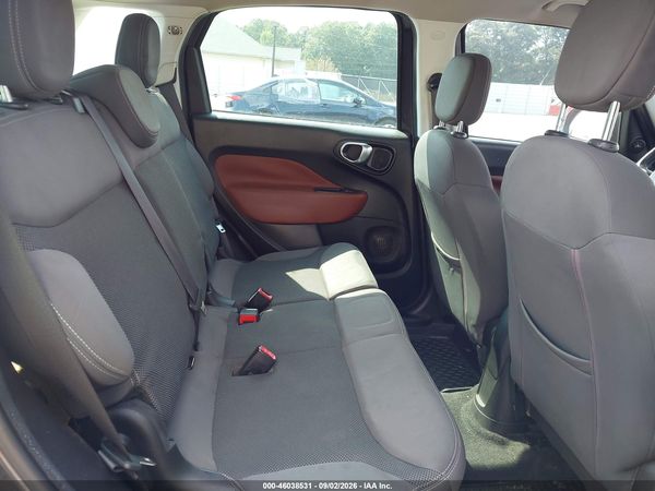 2014 FIAT 500L TREKKING — I8