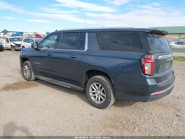 2021 CHEVROLET SUBURBAN 4WD LT — I3