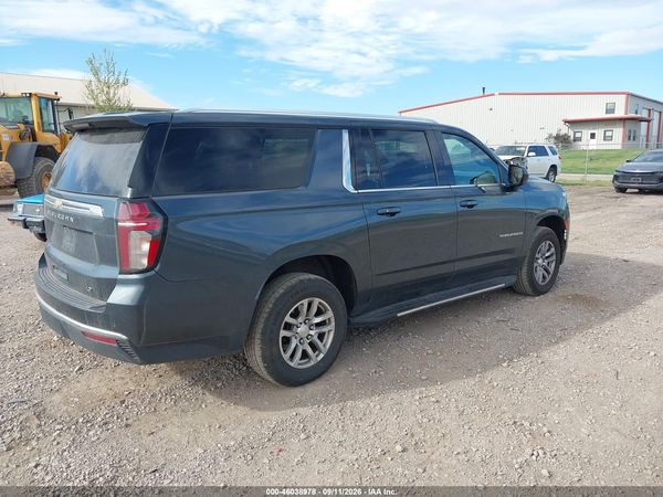 2021 CHEVROLET SUBURBAN 4WD LT — I4