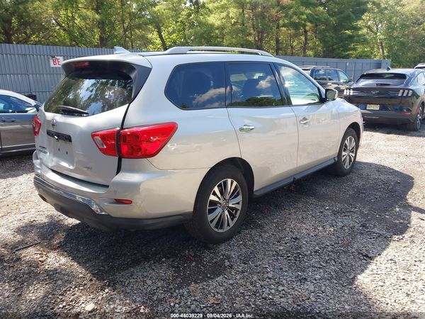 2019 NISSAN PATHFINDER SV — I4
