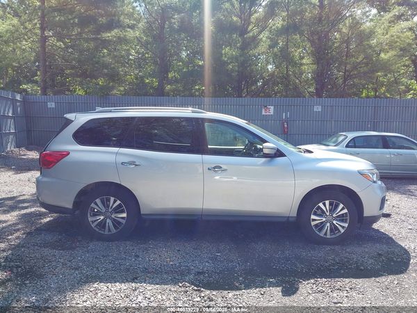 2019 NISSAN PATHFINDER SV — I116