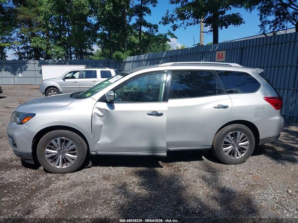 2019 NISSAN PATHFINDER SV — I117