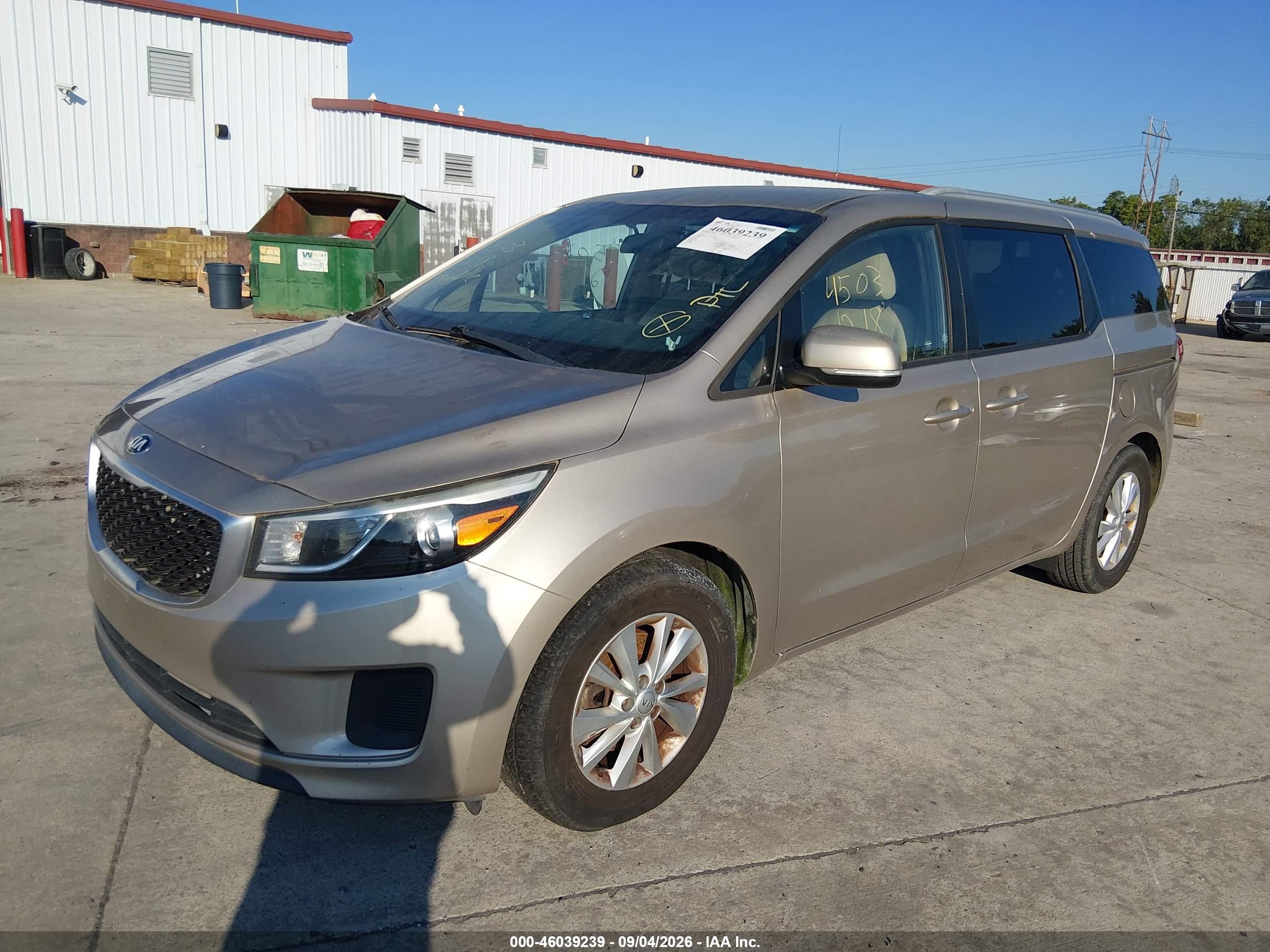2016 KIA SEDONA LX