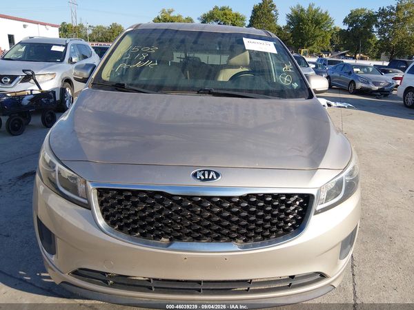 2016 KIA SEDONA LX