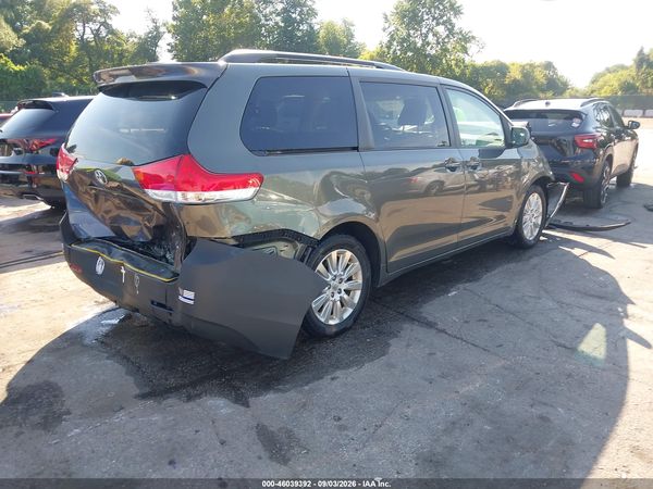 2012 TOYOTA SIENNA XLE 7 PASSENGER — I4