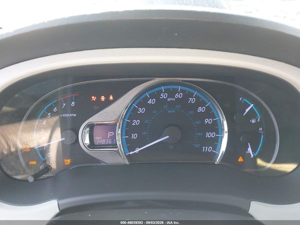 2012 TOYOTA SIENNA XLE 7 PASSENGER — I7