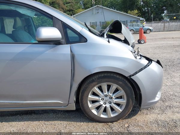 2012 TOYOTA SIENNA XLE 7 PASSENGER