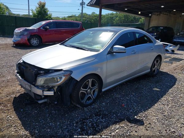 2014 MERCEDES-BENZ CLA 250 — I2