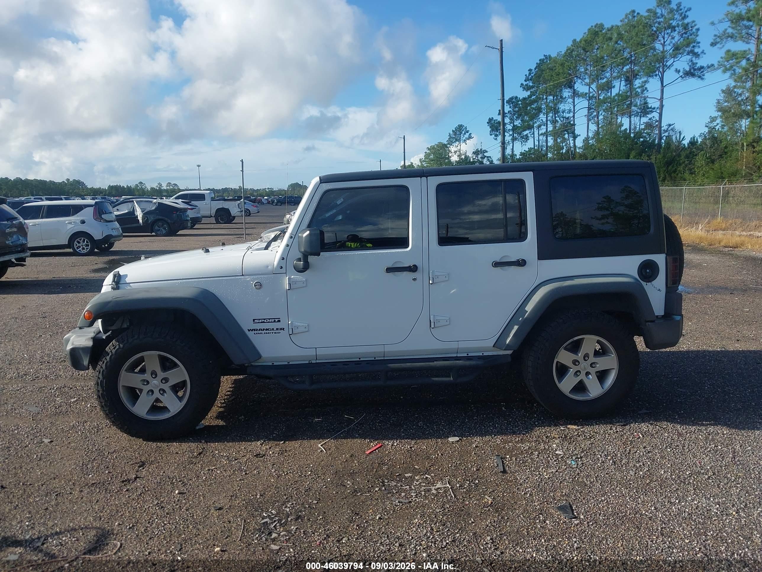 2017 JEEP WRANGLER UNLIMITED SPORT 4X4