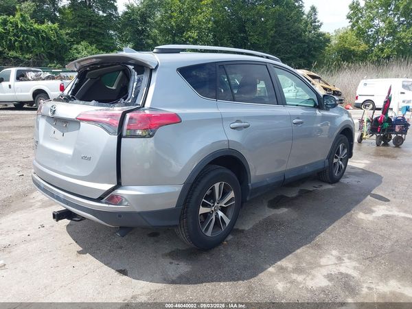 2018 TOYOTA RAV4 XLE — I4