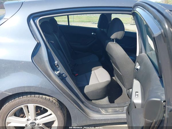 2016 KIA FORTE EX — I8