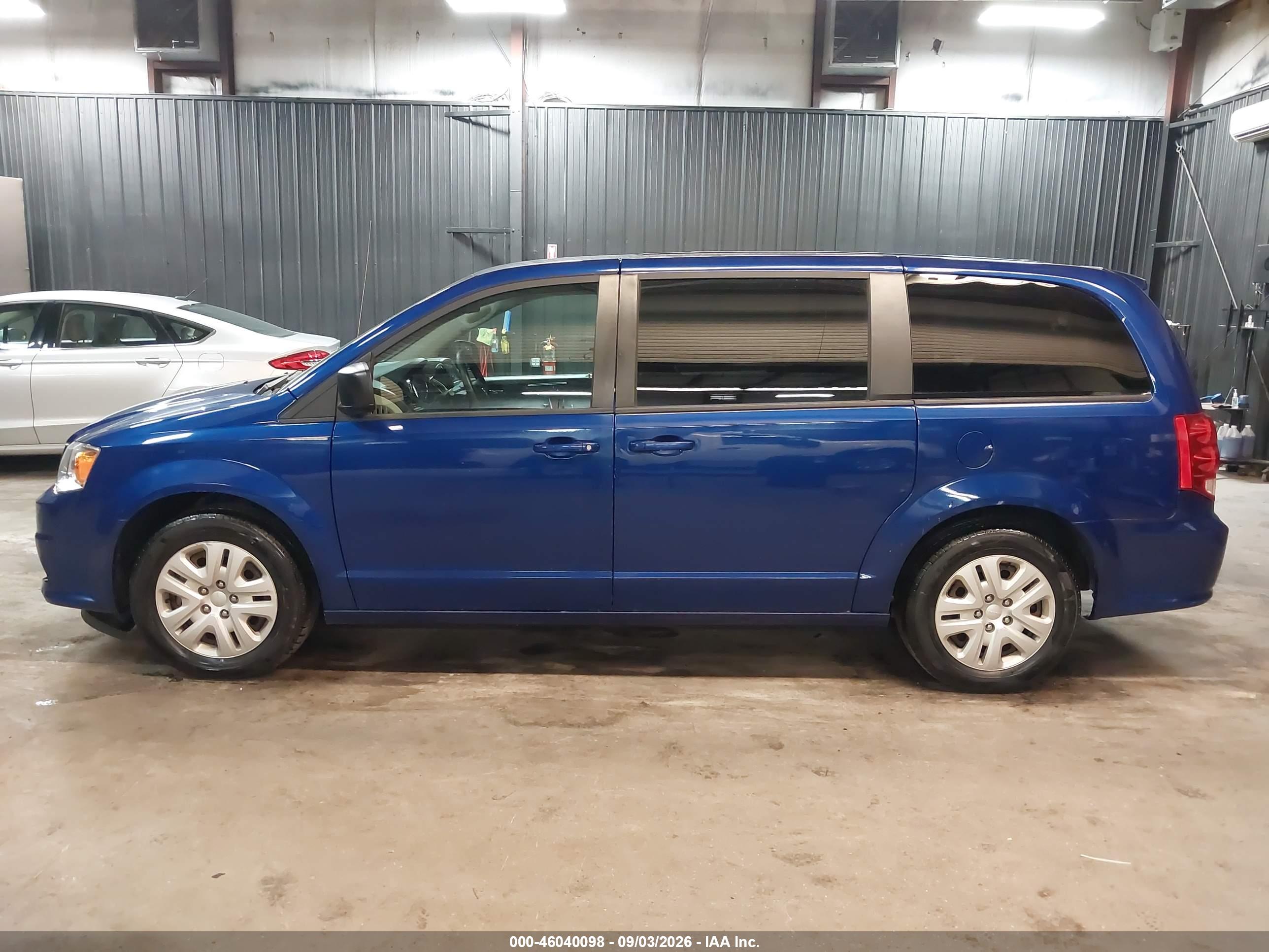 2018 DODGE GRAND CARAVAN SE