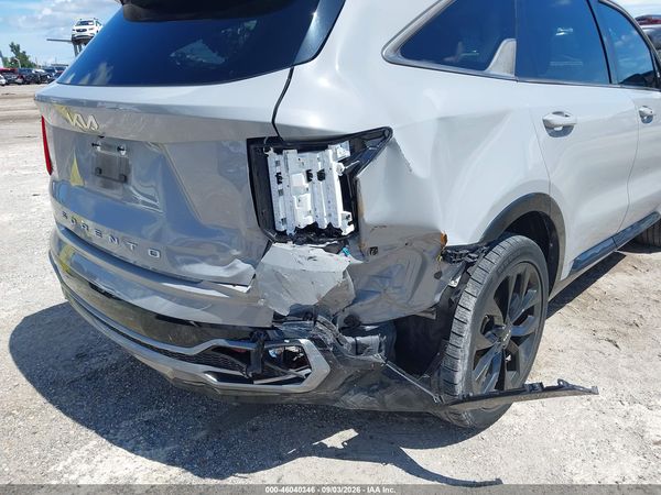 2022 KIA SORENTO SX — I6