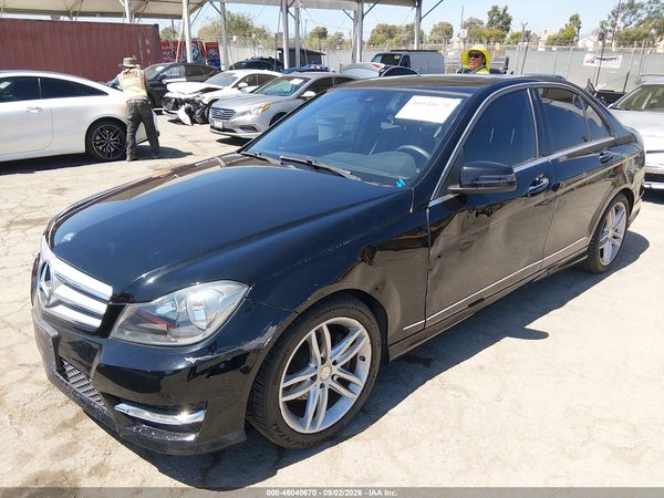 2013 MERCEDES-BENZ C 250 — I2