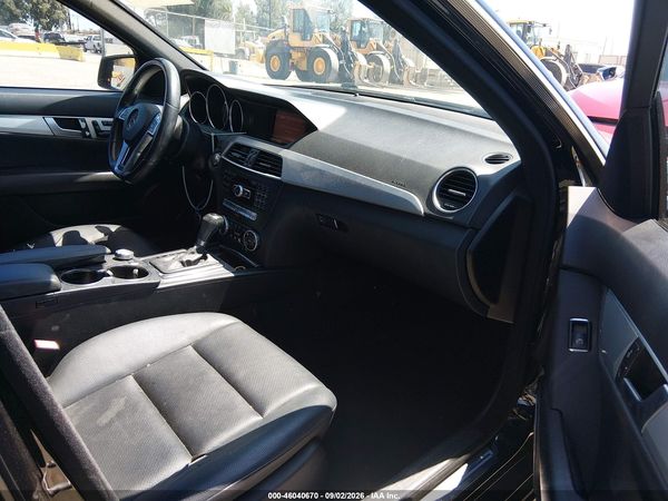 2013 MERCEDES-BENZ C 250 SPORT — I5