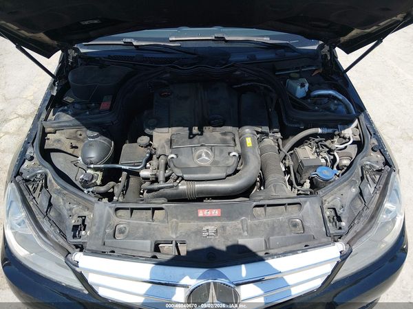 2013 MERCEDES-BENZ C 250 SPORT — I10