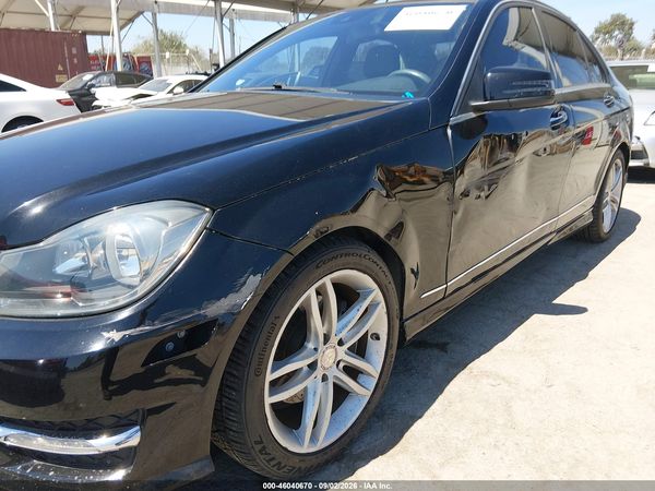 2013 MERCEDES-BENZ C 250 SPORT — I155