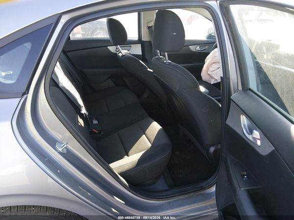 2023 KIA FORTE LXS — I8
