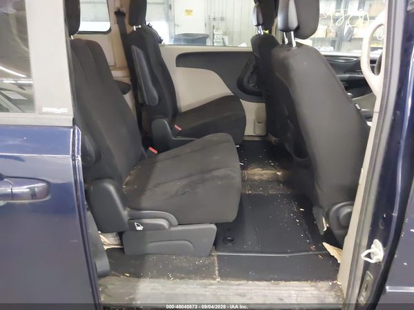 2013 DODGE GRAND CARAVAN SXT — I8