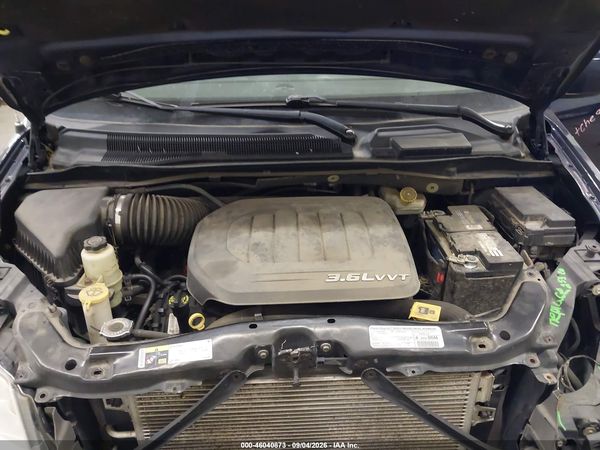 2013 DODGE GRAND CARAVAN SXT — I10
