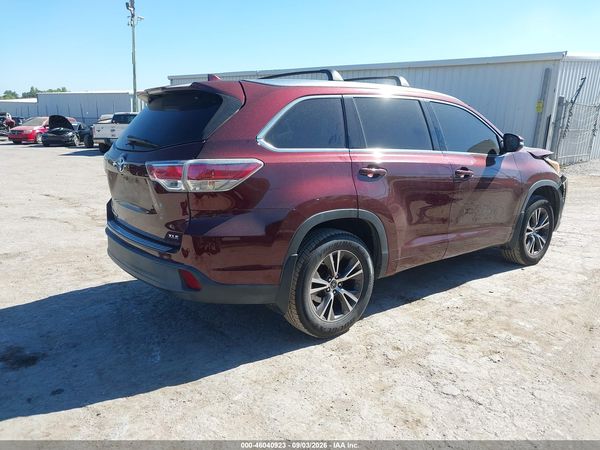 2016 TOYOTA HIGHLANDER XLE V6 — I4