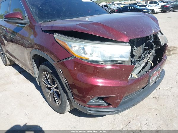 2016 TOYOTA HIGHLANDER XLE V6 — I6