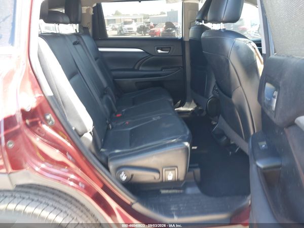 2016 TOYOTA HIGHLANDER XLE V6 — I8