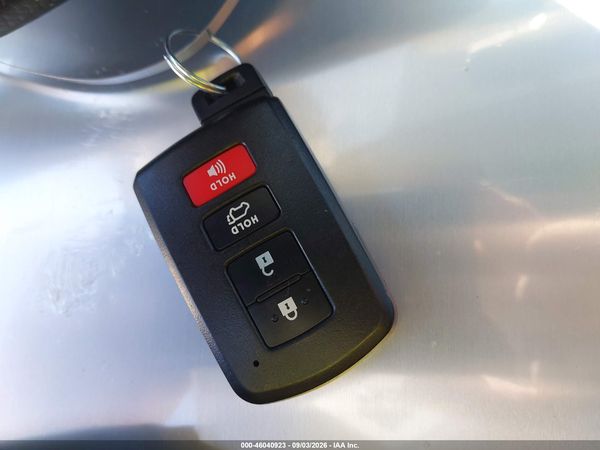 2016 TOYOTA HIGHLANDER XLE V6 — I11