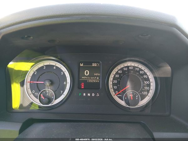 2017 RAM 1500 EXPRESS  4X2 5'7 BOX — I7
