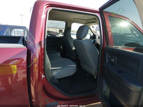 2017 RAM 1500 EXPRESS  4X2 5'7 BOX — I8