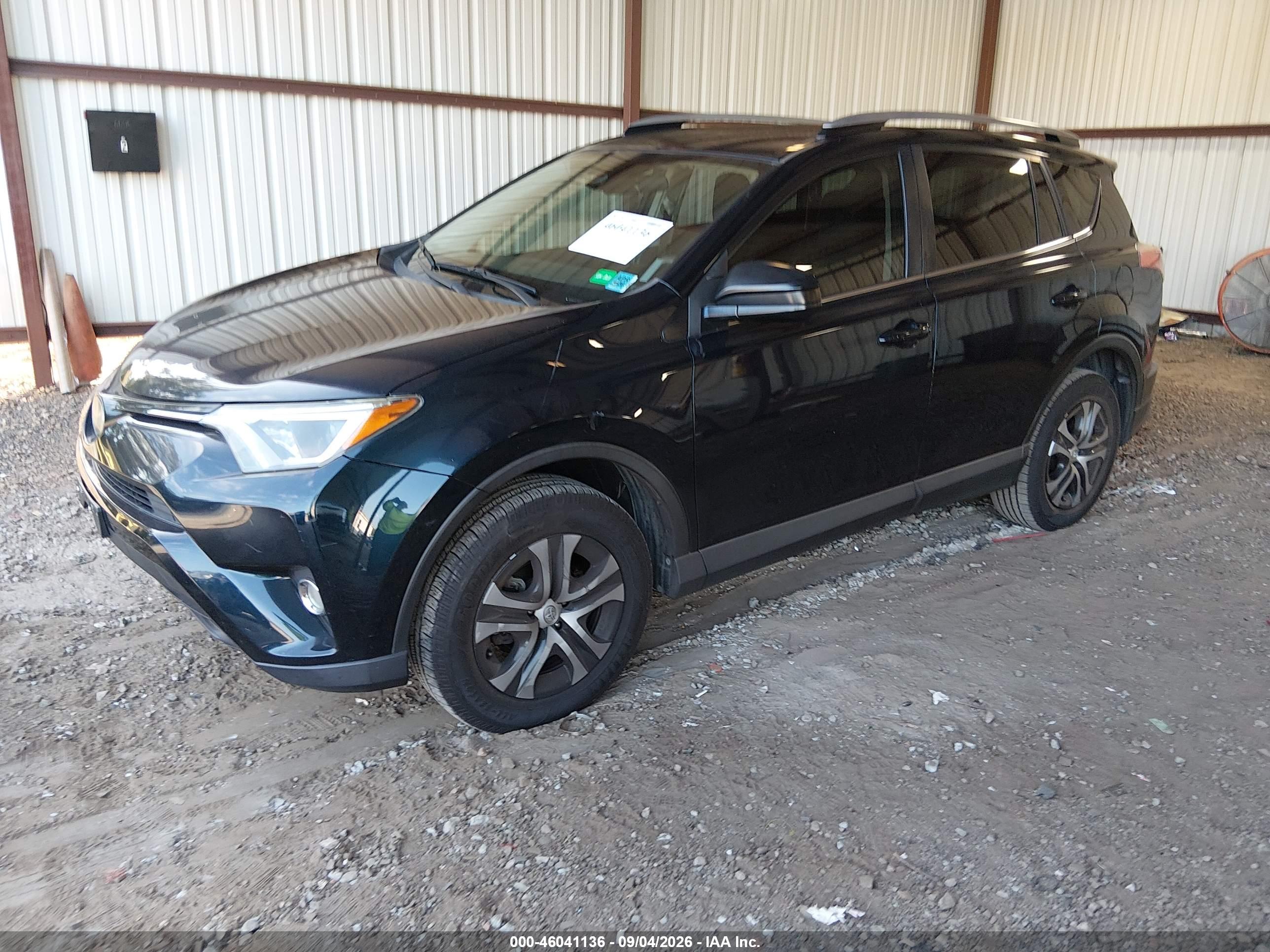 2017 TOYOTA RAV4 LE — I2