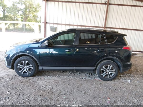 2017 TOYOTA RAV4 LE — I117