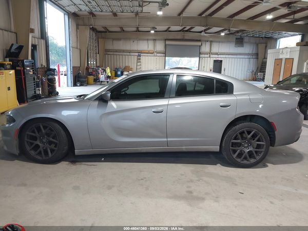 2015 DODGE CHARGER SE — I117