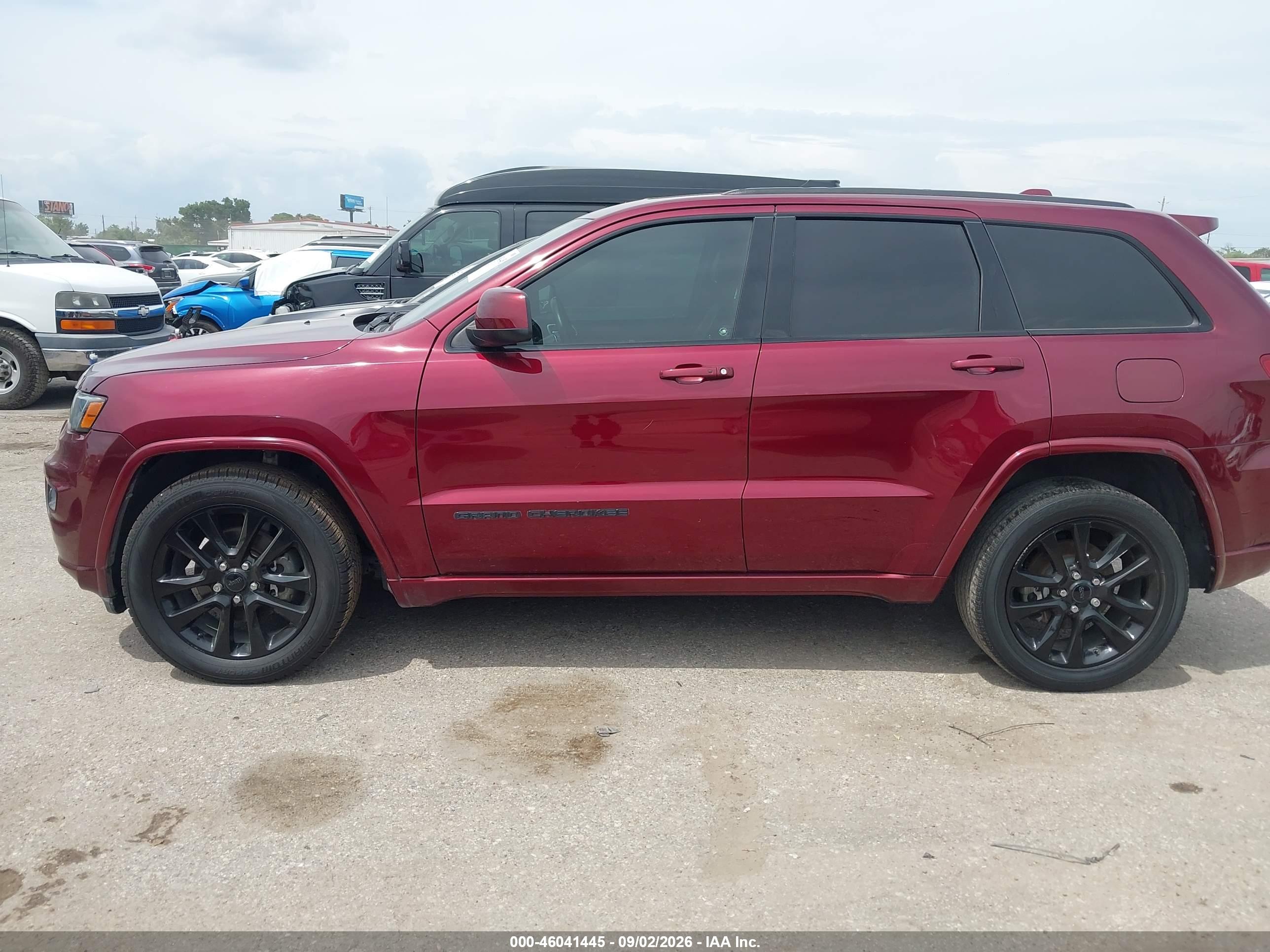 2017 JEEP GRAND CHEROKEE ALTITUDE 4X2