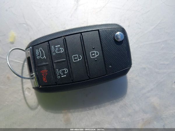 2021 KIA SEDONA LX — I11