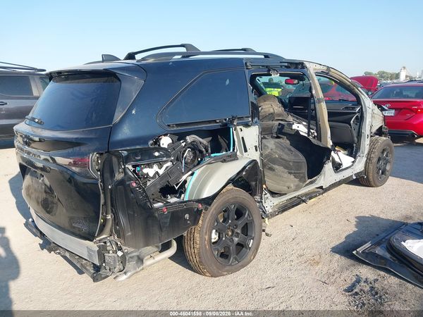 2026 TOYOTA SIENNA WOODLAND EDITION — I4