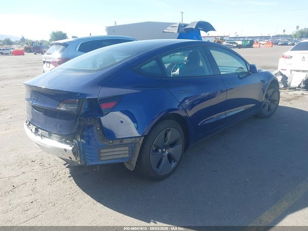 2022 TESLA MODEL 3 — I4