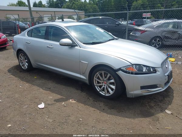 2015 JAGUAR XF 2.0T PREMIUM — I1