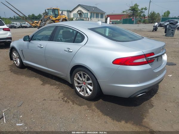 2015 JAGUAR XF 2.0T PREMIUM — I3