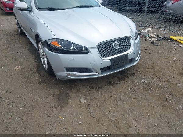 2015 JAGUAR XF 2.0T PREMIUM — I6
