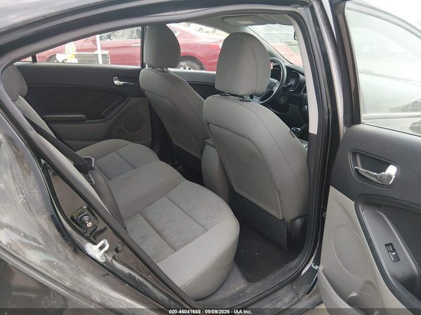 2016 KIA FORTE LX — I8