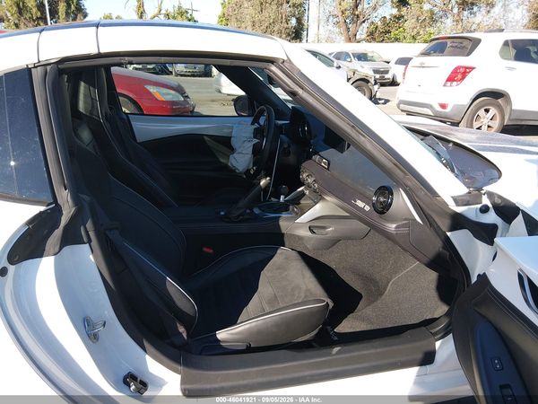 2025 MAZDA MX-5 MIATA RF CLUB — I5
