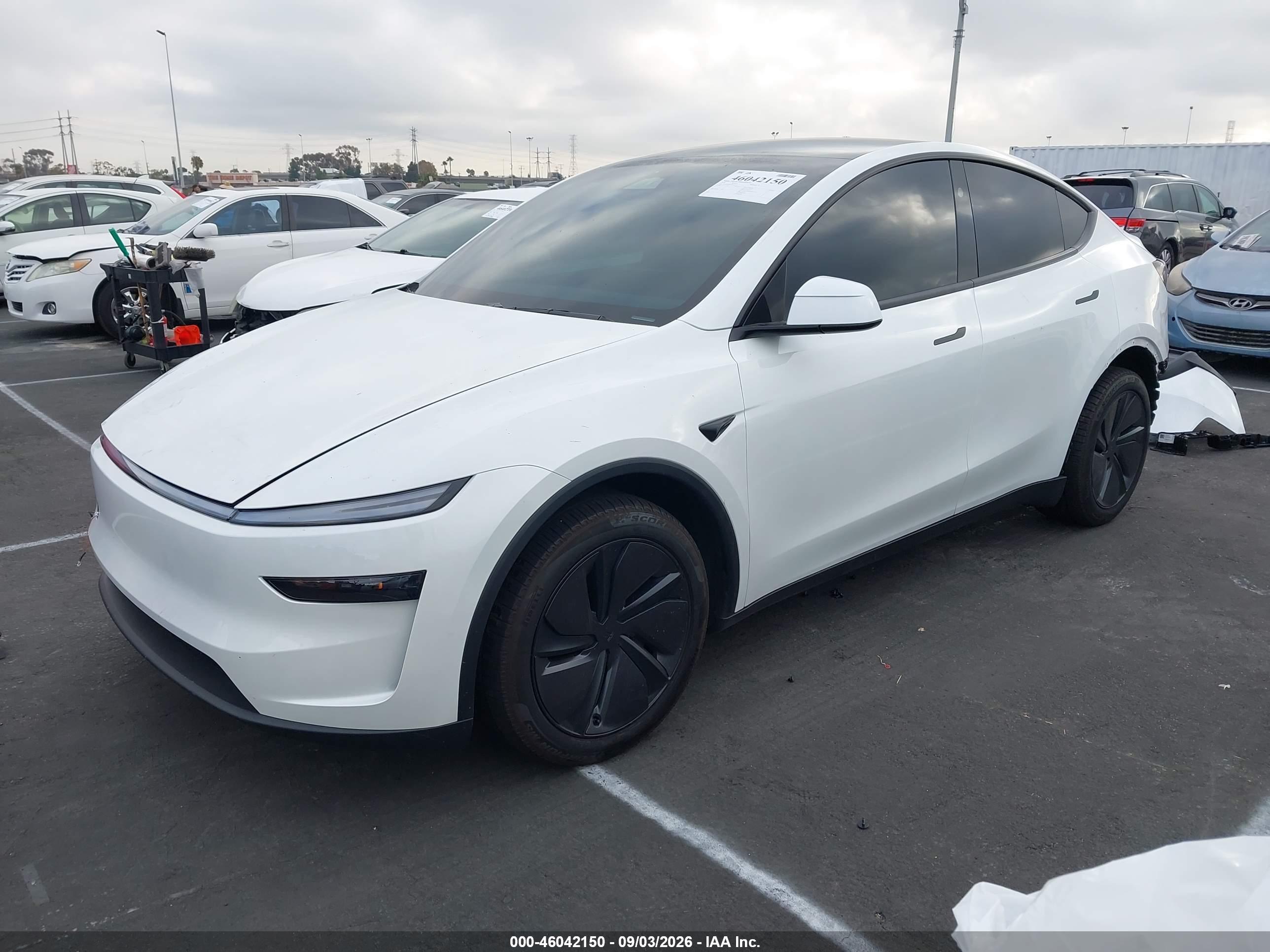2026 TESLA MODEL Y — I2