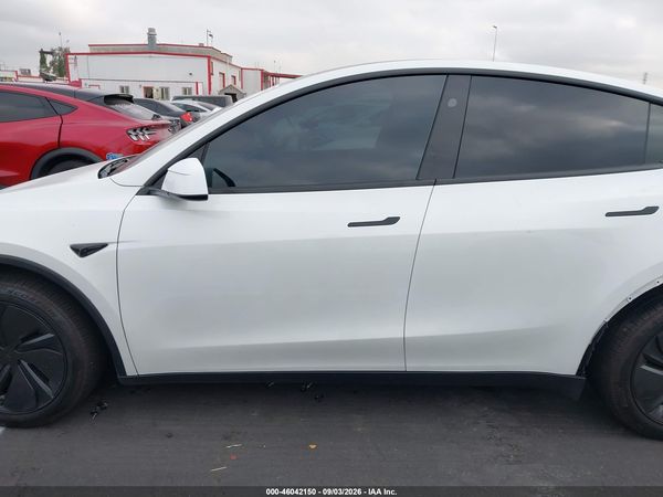 2026 TESLA MODEL Y — I117