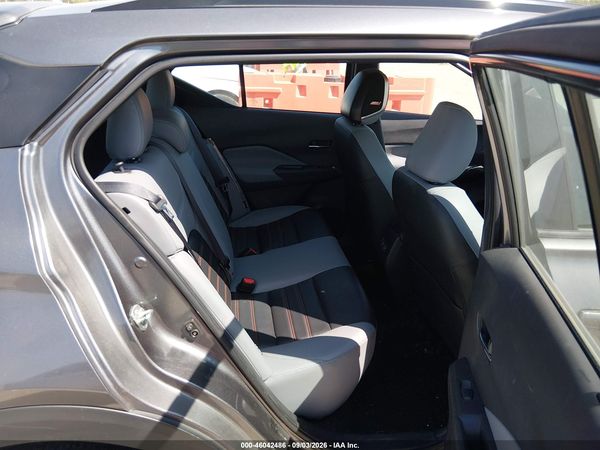 2021 NISSAN KICKS SR XTRONIC CVT — I8