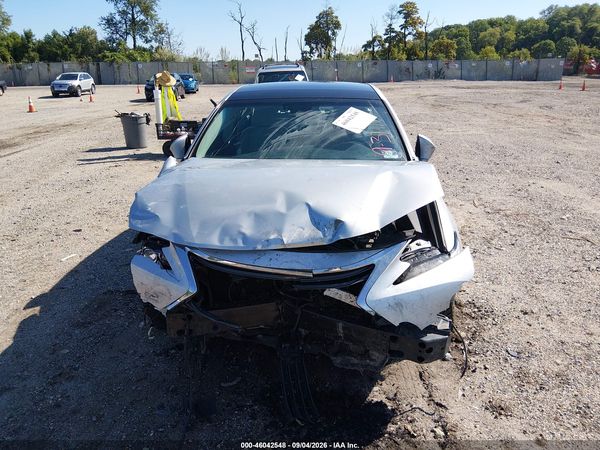 2016 LEXUS ES 350 — I115
